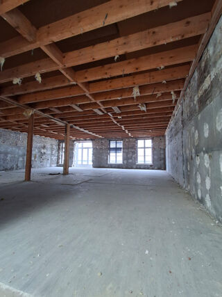  Immeuble à vendre 3 pièces 750 m²