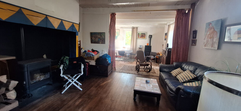 Vente Maison Maison de caractère de type 2-3 avec cour et petit jardin Terrou