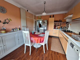  Maison  vendre 6 pices 165 m