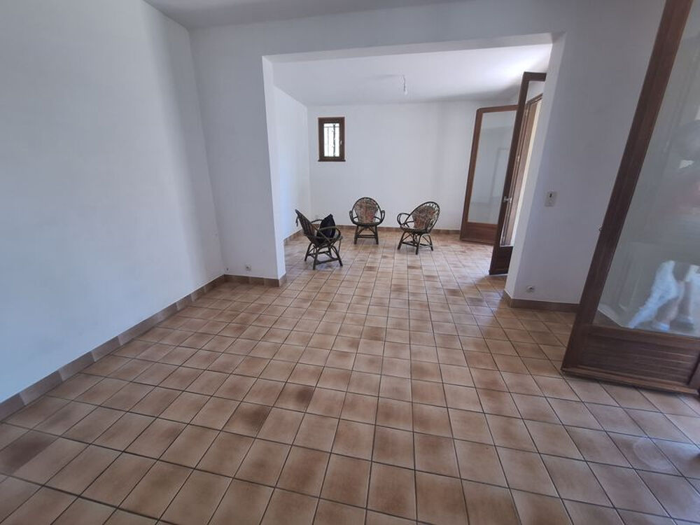Vente Maison Maison type 5 avec garage et terrain St cere