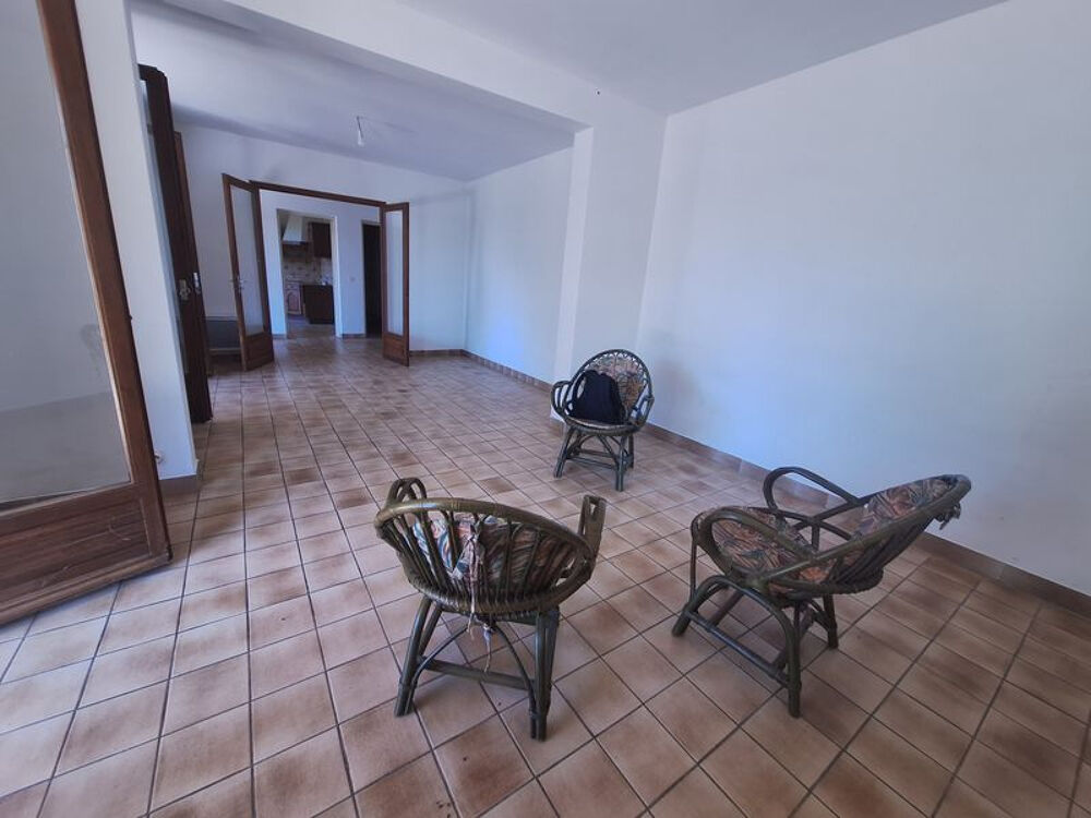 Vente Maison Maison type 5 avec garage et terrain St cere