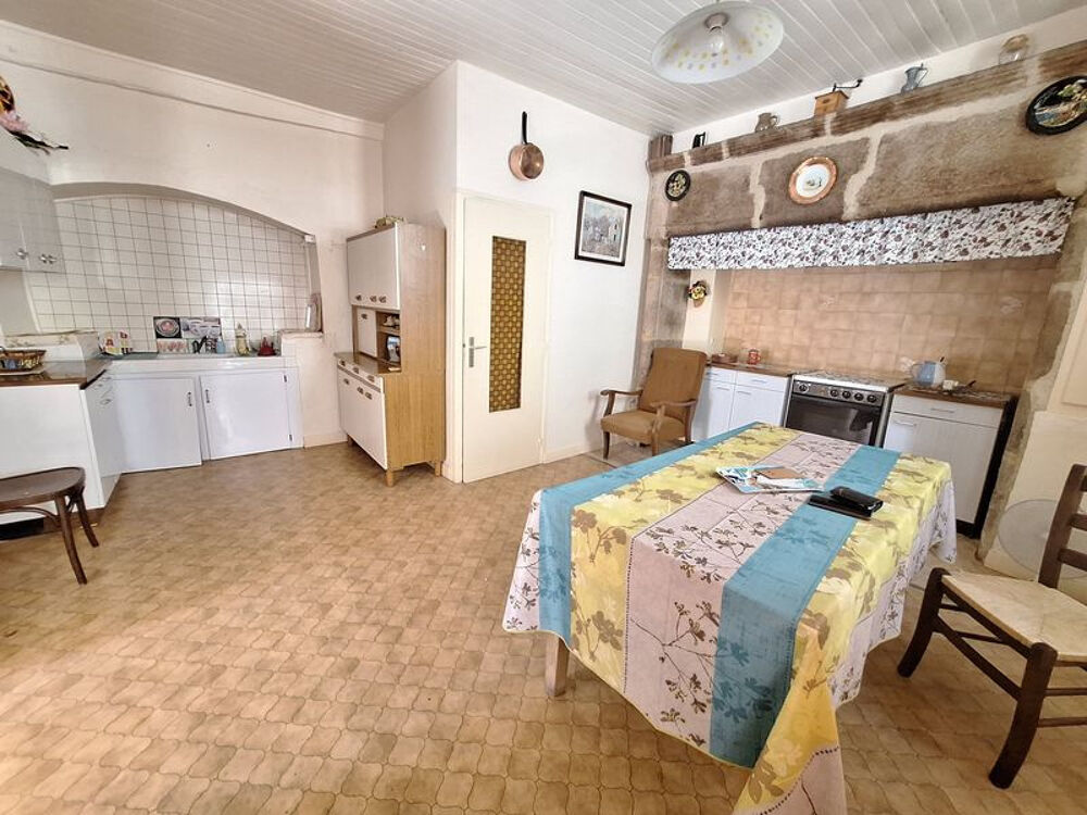 Maison de village type 2-3 centre Sousceyrac en Quercy