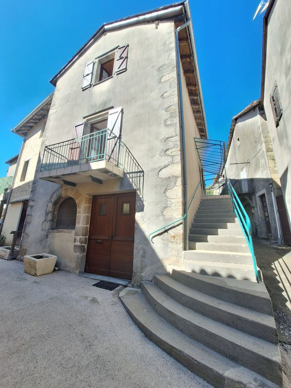 Maison de village type 2-3 centre Sousceyrac en Quercy