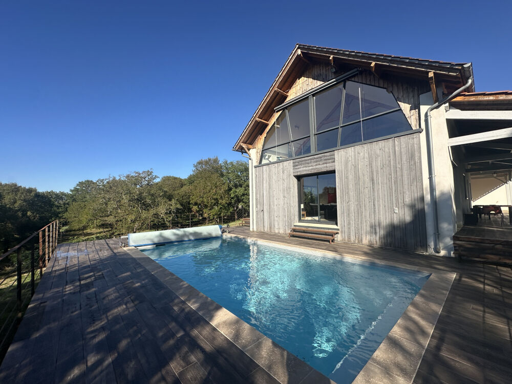 Maison contemporaine avec piscine chauffée et 1,5 hectare de terrain à Autoire