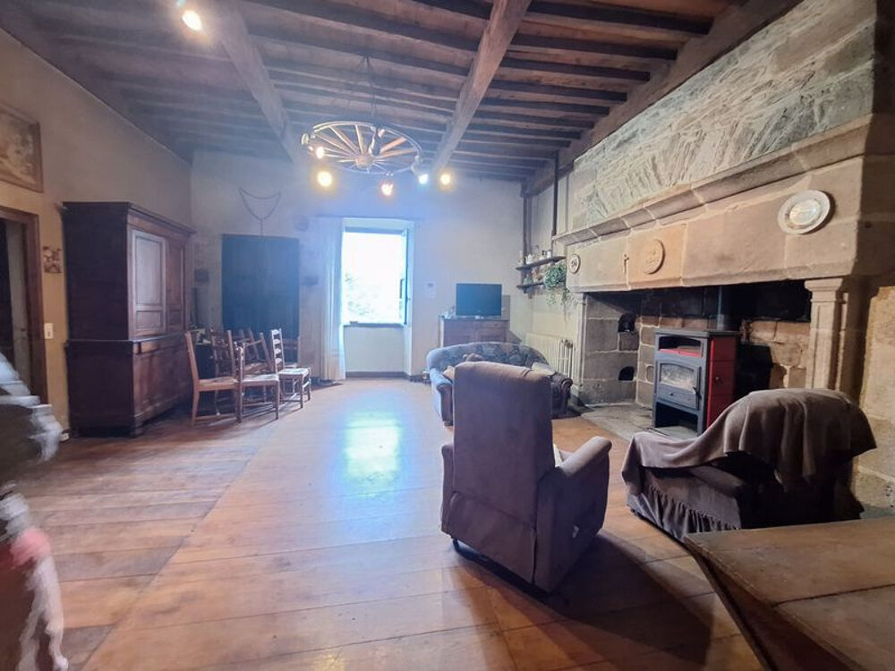 Maison de caractère type 4, à rénover, avec grange