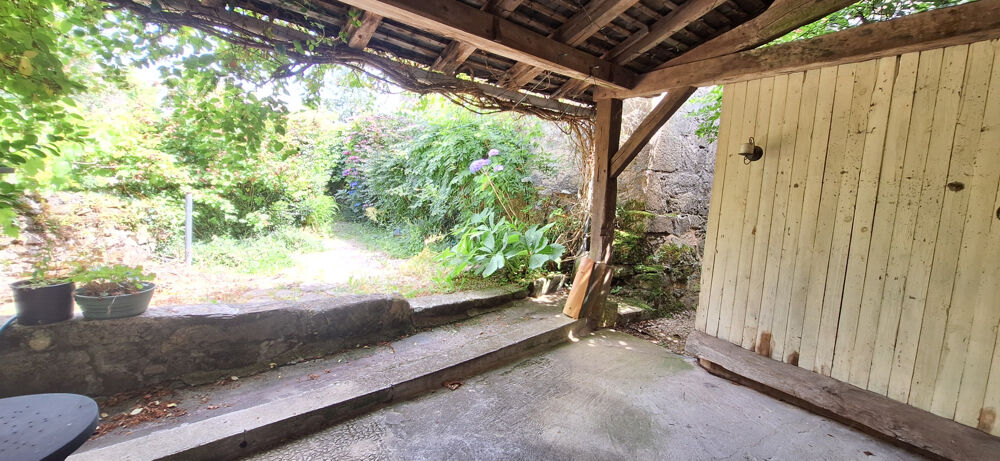 Vente Maison Maison de caractère type 3-4 à rénover Latouille lentillac