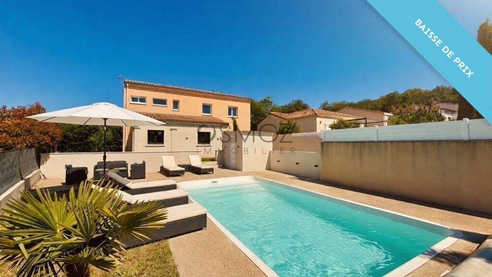 Maison type 5, suite parentale et piscine.