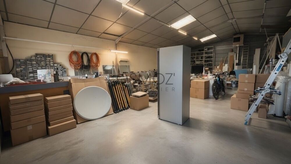 Vente Maison Valence Briffaut Atelier professionnel avec habitation sur site Valence