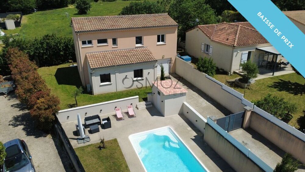 Maison type 5, suite parentale et piscine.