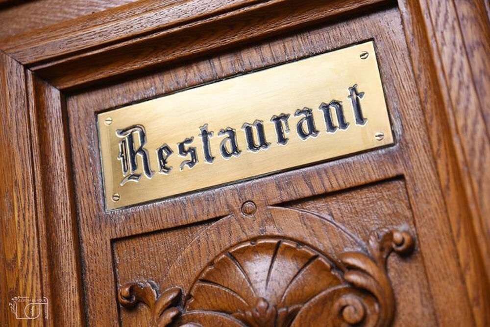   Trs belle opportunit, restaurant coup de cur, millery,  salle voute terrasse , tout commerce 