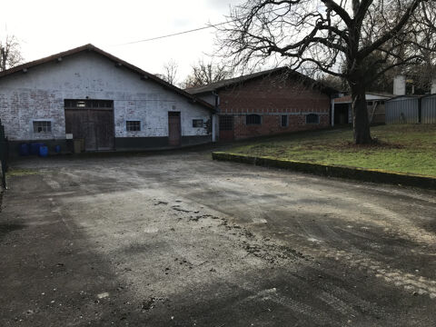   Bâtiments industriels ou de stockage d'une surface de 464 m2 