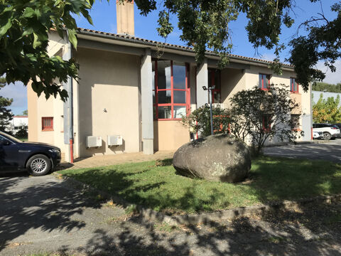   Immeuble de bureaux 375 m2 proche d'Albi 