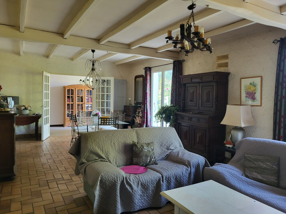 Lauzerville centre villa T4 sur 1077 m2 de terrain