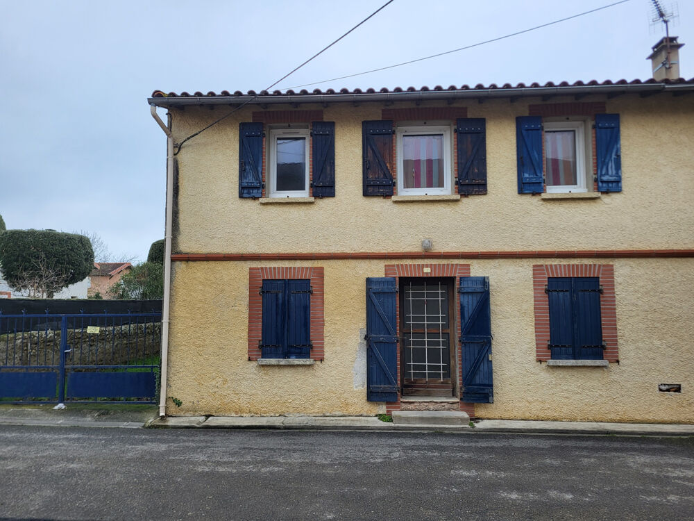 Maison au centre de LAGARDELLE avec garage et jardin