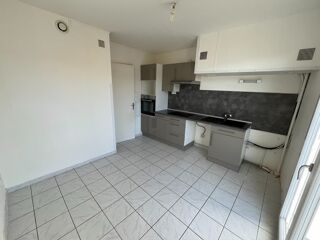  Appartement  louer 3 pices 75 m