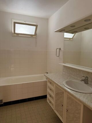  Appartement � vendre 4 pi�ces 