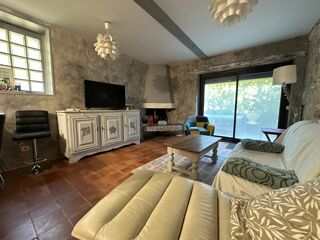  Maison � vendre 9 pi�ces 252 m�