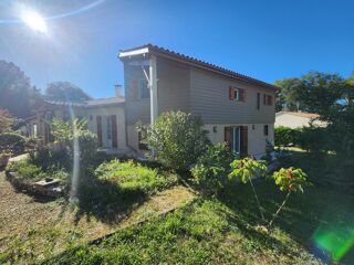  Maison  vendre 8 pices 175 m