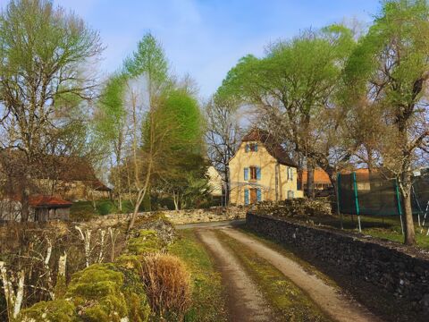   Maison en pierre avec d�pendance et piscine Maison - 3 pi�ce(s) - 54 m�