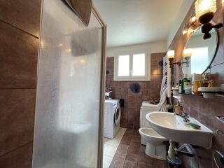  Immeuble � vendre 171 m�