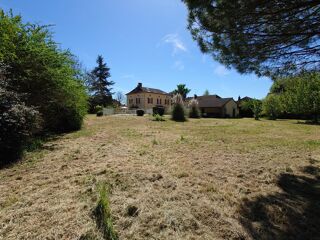  Maison � vendre 8 pi�ces 308 m�