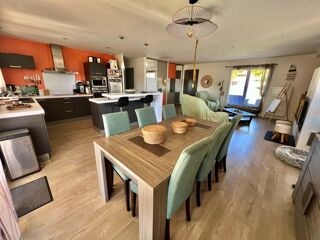  Maison � vendre 4 pi�ces 165 m�