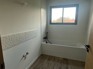  Maison  vendre 12 pices 144 m