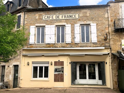 LOCAL COMMERCIAL AVEC APPARTEMENT RENOVE 1900 46500 Gramat