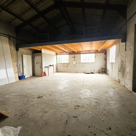   LOCAL COMMERCIAL AVEC BUREAUX 