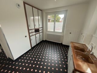  Appartement � louer 5 pi�ces 80 m� Gramat