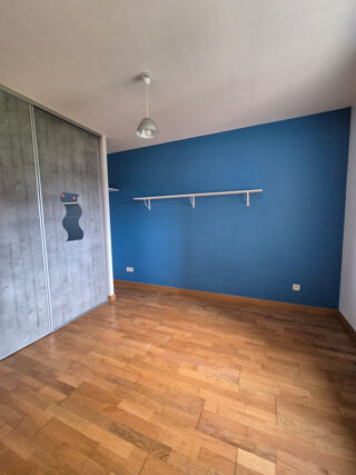  Appartement � vendre 5 pi�ces 65 m�