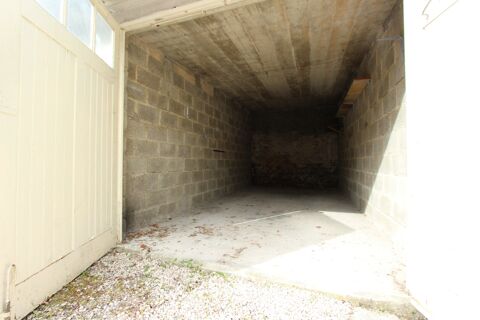  Parking / Garage  louer 