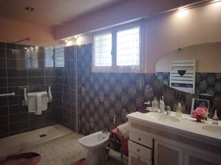  Maison � vendre 6 pi�ces 249 m�