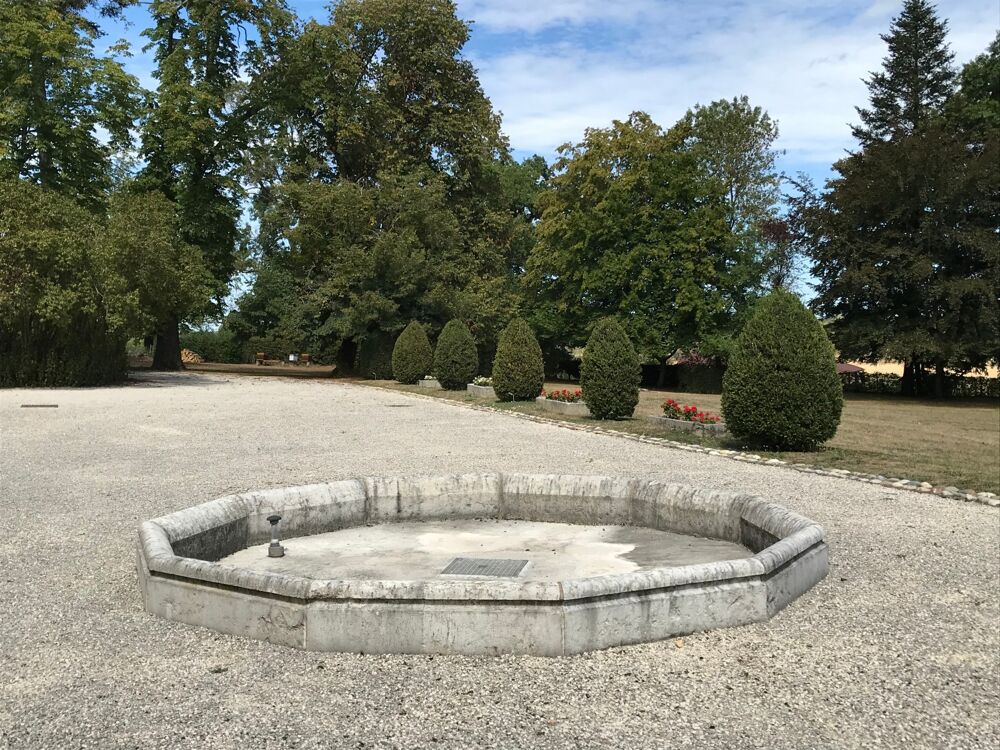 � vendre  Maison Bourg-en-Bresse (01000)