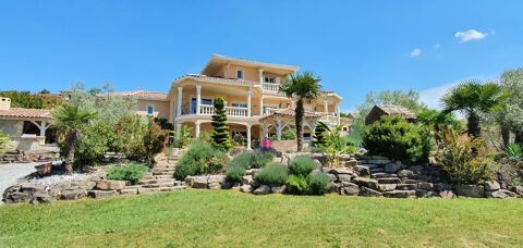   Propri�t� d?exception avec piscine et vue panoramique type 6 Maison - 7 pi�ce(s)