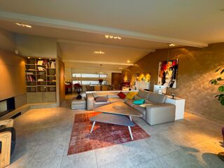  Appartement � vendre 5 pi�ces 220 m�