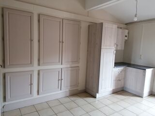  Appartement � louer 4 pi�ces 130 m�