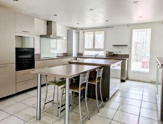  Maison � vendre 8 pi�ces 274 m�