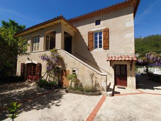  Maison � vendre 8 pi�ces 308 m�