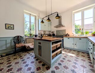  Maison � vendre 8 pi�ces 219 m�