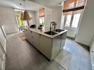  Maison  vendre 8 pices 197 m