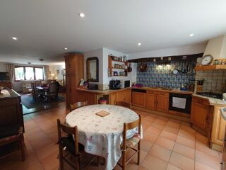  Maison � vendre 8 pi�ces 308 m�