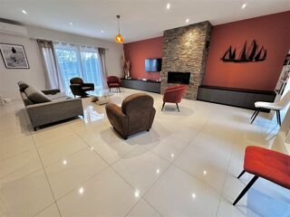  Maison  vendre 6 pices 240 m