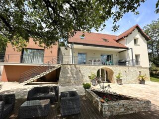  Maison  vendre 6 pices 240 m