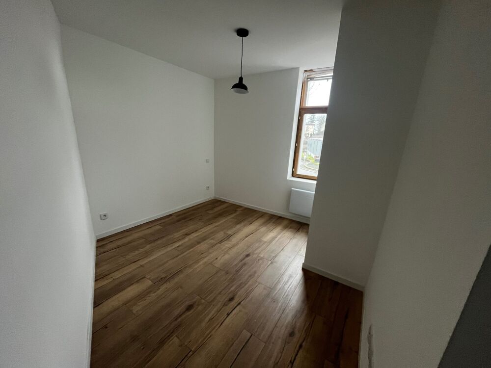 Appartement T3 au RDC -Plein centre de Gramat