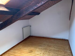  Appartement à louer 4 pièces 73 m²