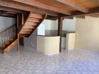  Appartement à louer 4 pièces 73 m²