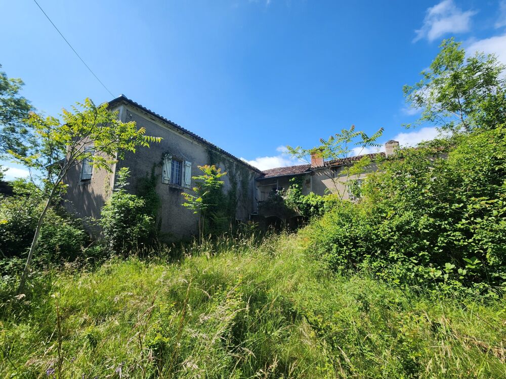 Propriété à rénover sur 11 hectares de terrain