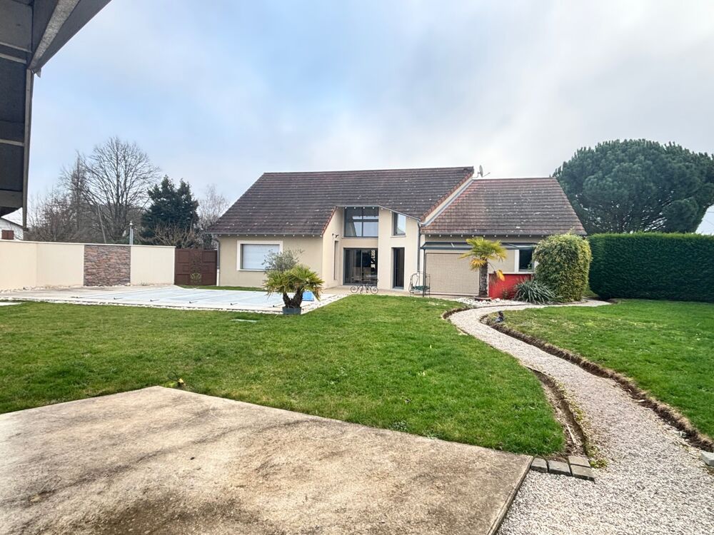 Maison 7 pièces 145 m² · à Branges · 145 m² · 330 000 €