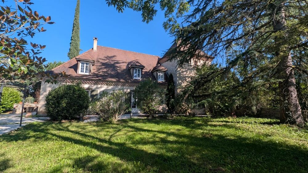 Maison 8 pièces 248 m² · à Cahors · 248 m² · 425 000 €